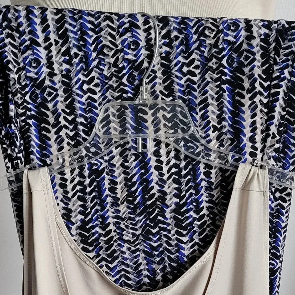 LAST CALL: Avenue Two-Piece Set (Wide Leg Crop Pants/Silver Tunic) (Size: 26/28) - Picture 6 of 12